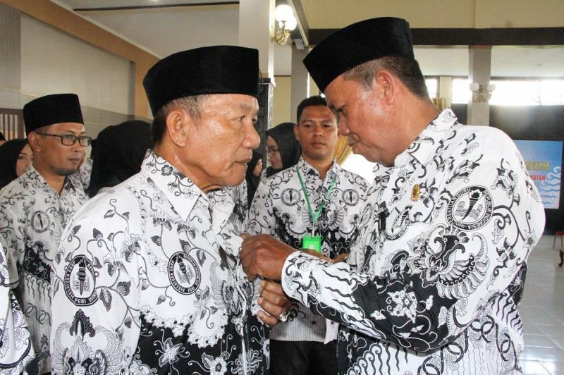 Pelantikan Pengurus PGRI Kecamatan